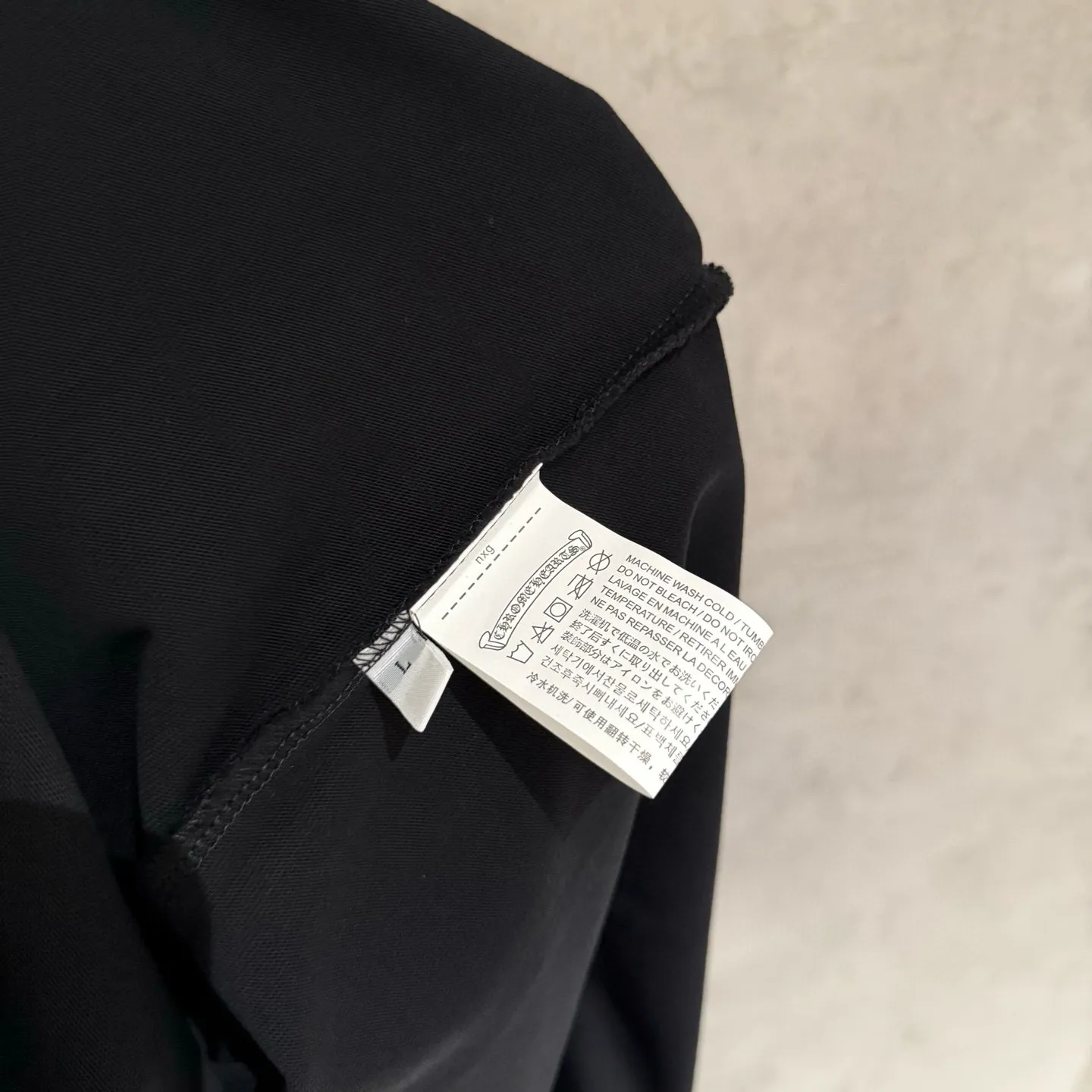 🅿️330 [Strict quality control] CH Croixin's new long-sleeved sweatshirt T-shirt. Heavy 340g double yarn fabric. Four flower positions on the front, back and left. Wash the whole garment twice. The four sides are frayed and torn. Heavy fabric. The neckline is made of icy Salona. Loose fit. Deep, wide and stylish. No deformation or shrinkage. 3 colors: black, white and gray. Size: M-2xl